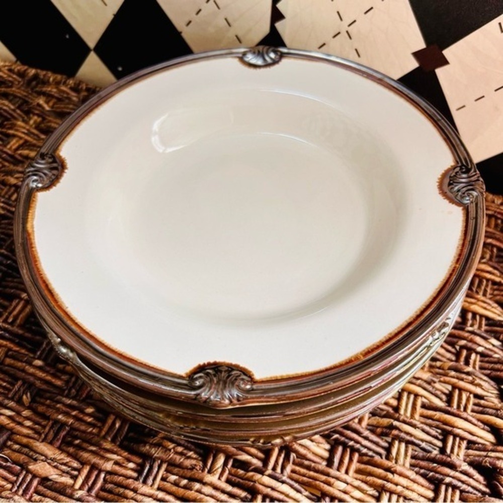 Set (4) Embossed Shell Rim Discontinued Ceramic Plate Bowls - Picture 5 of 17
